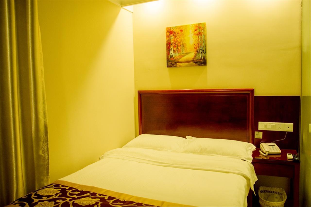Greentree Alliance Shandong Qingdao Huangdao Zhangyanshan Road Zhongyang Hotel 외부 사진